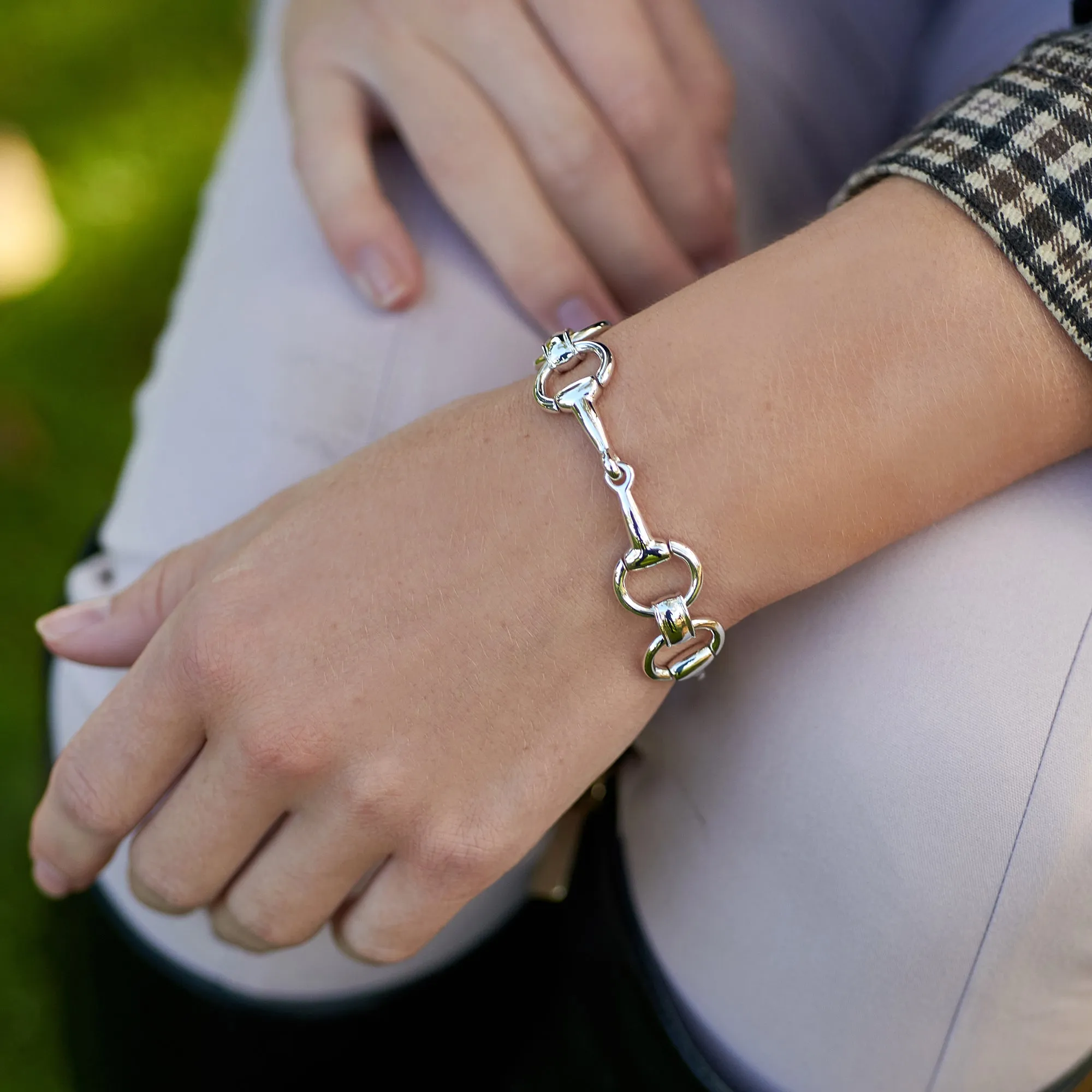 9ct White Gold Timeless Bit Bracelet