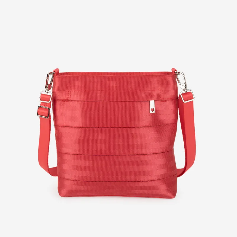 Small Streamline Crossbody / Grapefruit