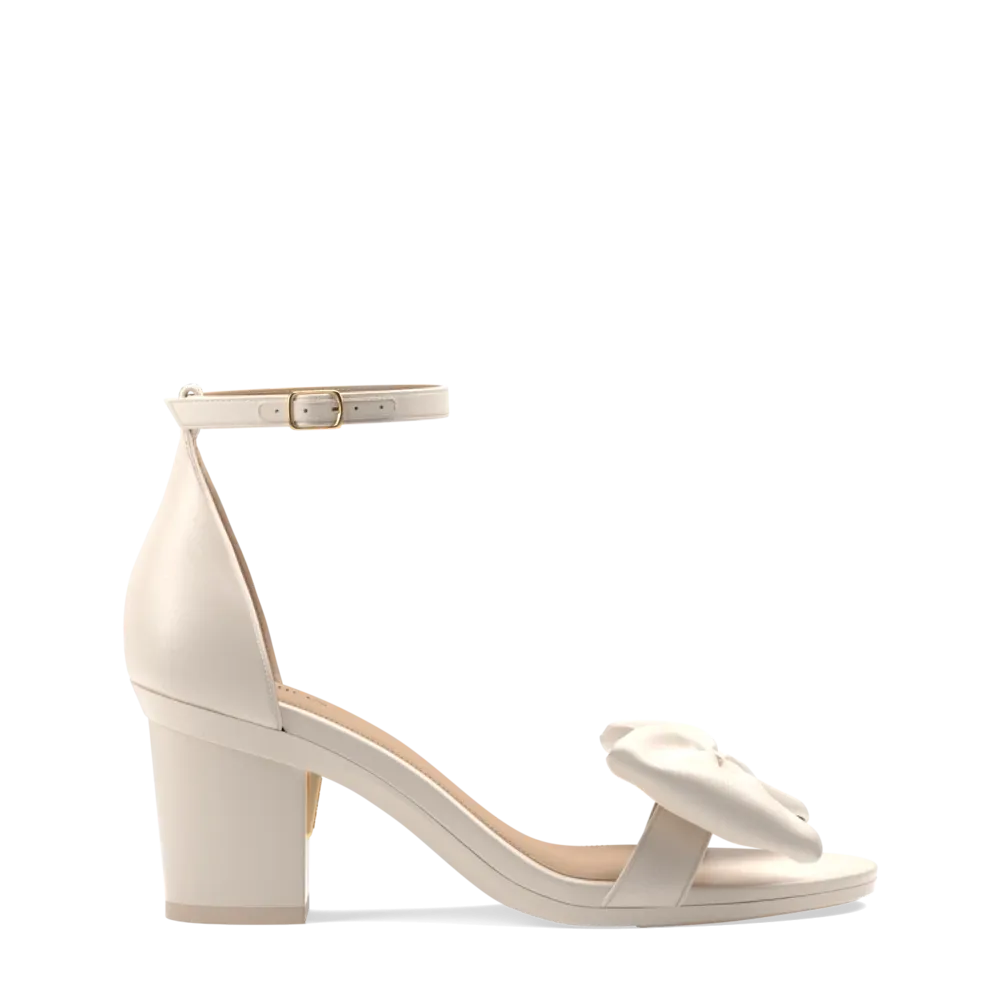 The Pashionista - Ivory Satin Bow   Block Heel Kit 3 Ivory